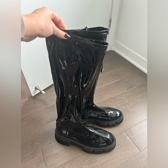 Zara black Patent Leather Knee Boots - Picture 2 of 5